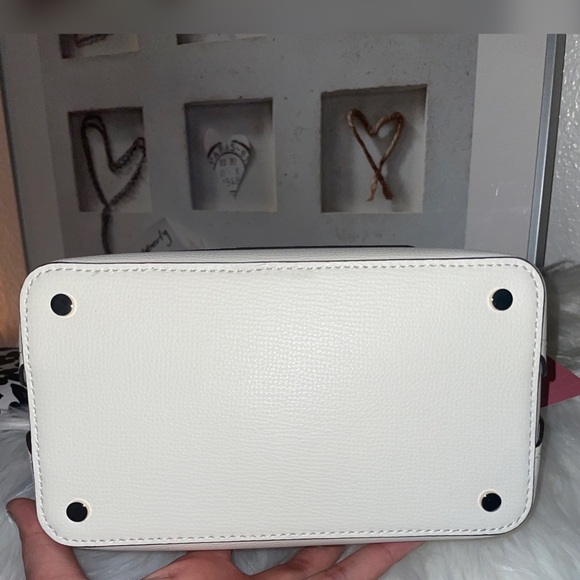 🌺 NWT Kate ♠️ Spade Darcy Small Bucket Crossbody bag 🌺 - Picture 10 of 15